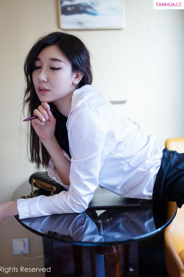 伊思思  [XIUREN]高清写真图 2020.01.15 伊思思第23张图片